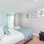 WelcomeStay Vauxhall St Georges Wharf 2 Bedroom Apartment
