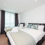 WelcomeStay Vauxhall St Georges Wharf 2 Bedroom Apartment